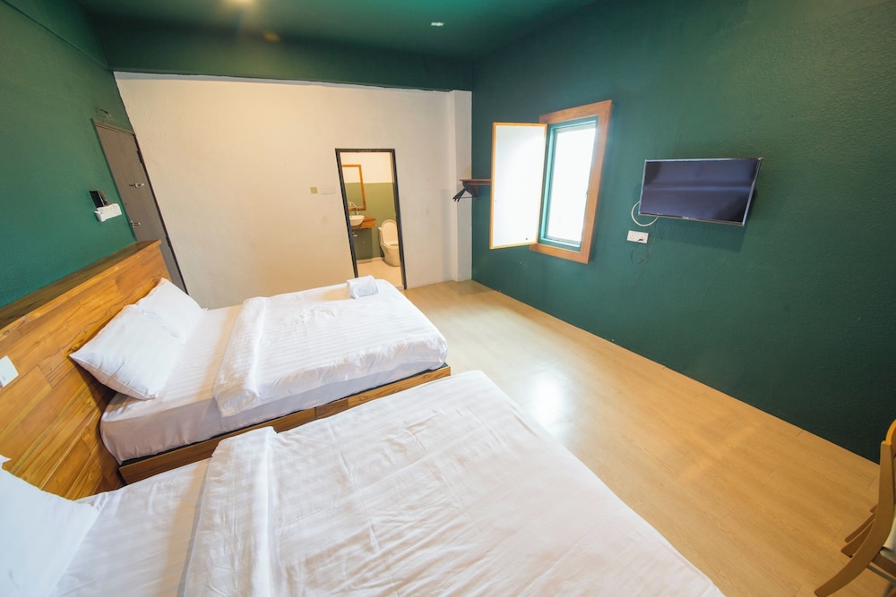 Room V @ Jalan Sultanah 23/36