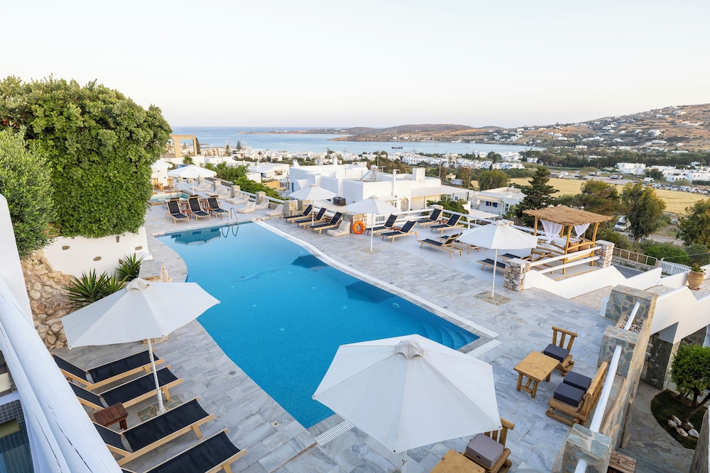 Paros Palace 70/76