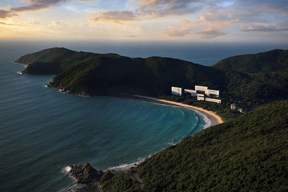 PARK HYATT SANYA SUNNY BAY RESORT 67/71