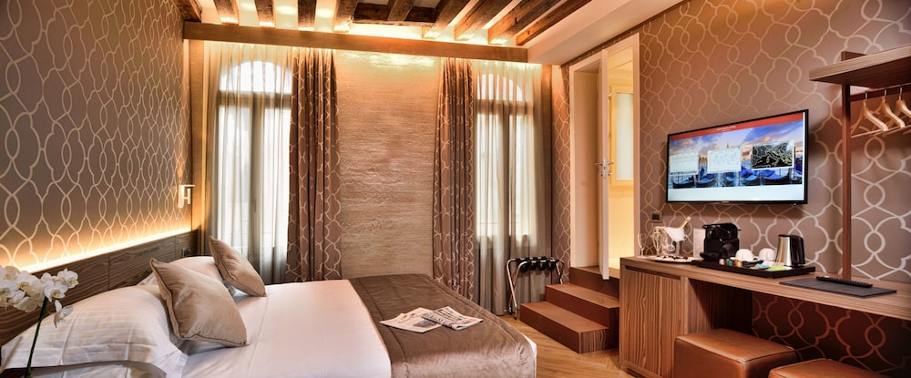 Rosa Salva Hotel 27/56