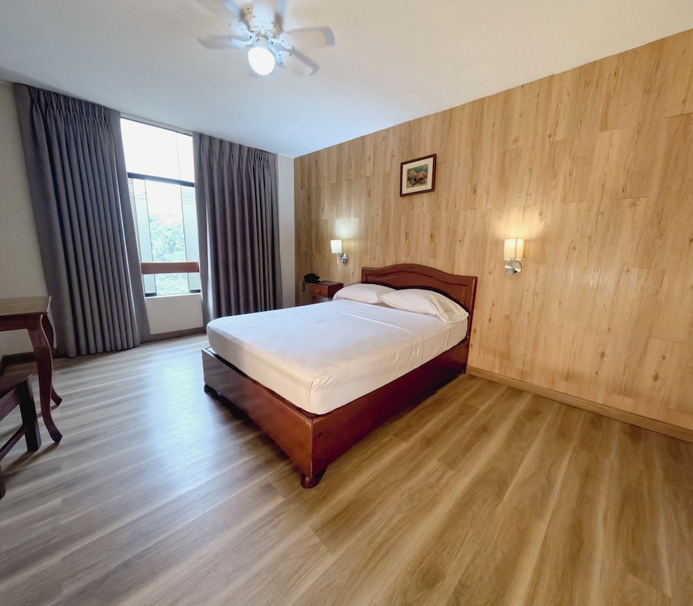 Asturias Inn 13/50