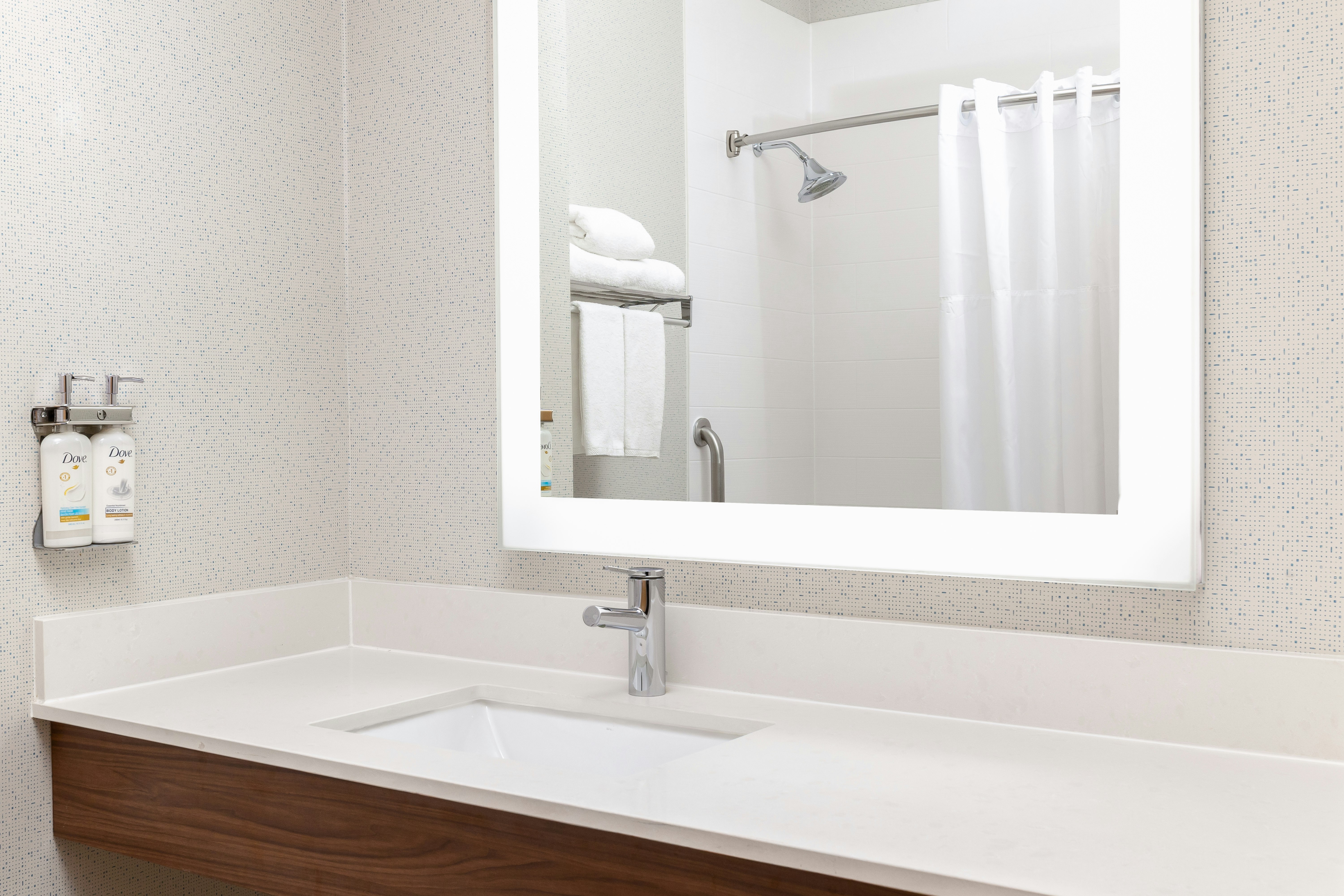 Holiday Inn Express & Suites Las Vegas SW Spring Valley, an IHG Hotel 50/55