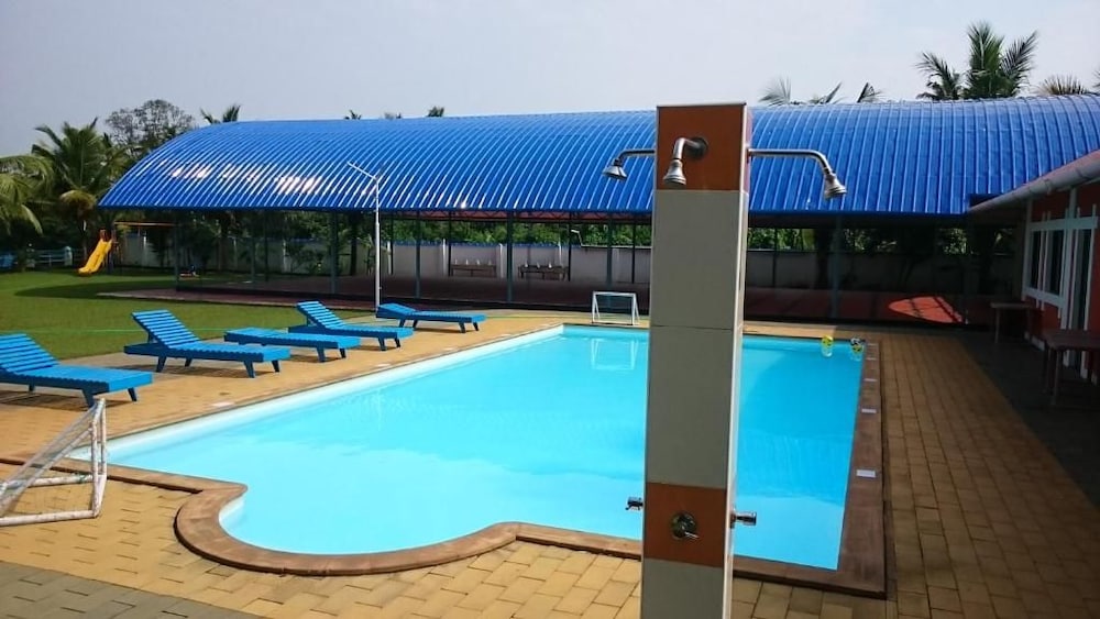 Hotel Bluewaters Cherai 43/46