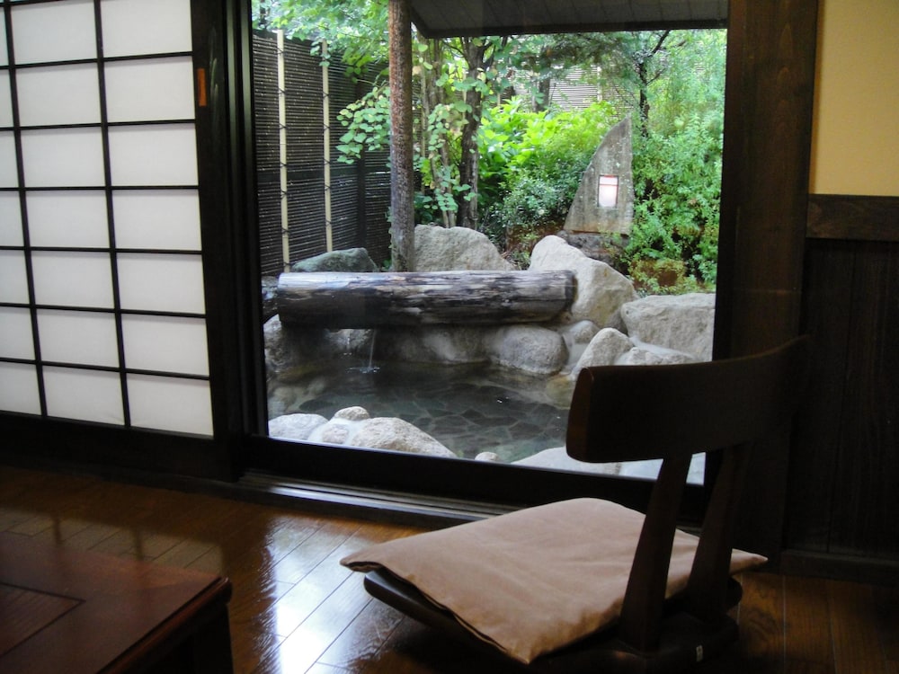 Kakurean Hidaji - Adults Only 48/64