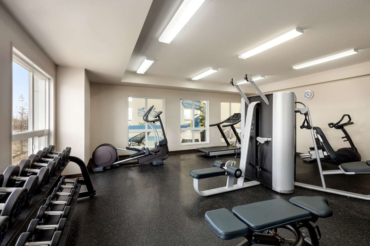 Microtel Inn & Suites By Wyndham Bonnyville 26/43
