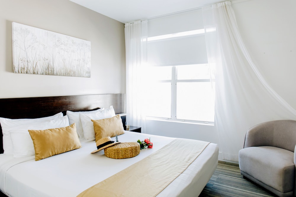 STANDARD, KING BED