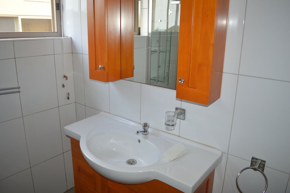 Elmina Bay Resort 50/50