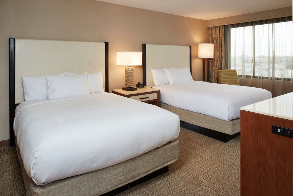 Doubletree By Hilton Fresno Convention Center 10/59