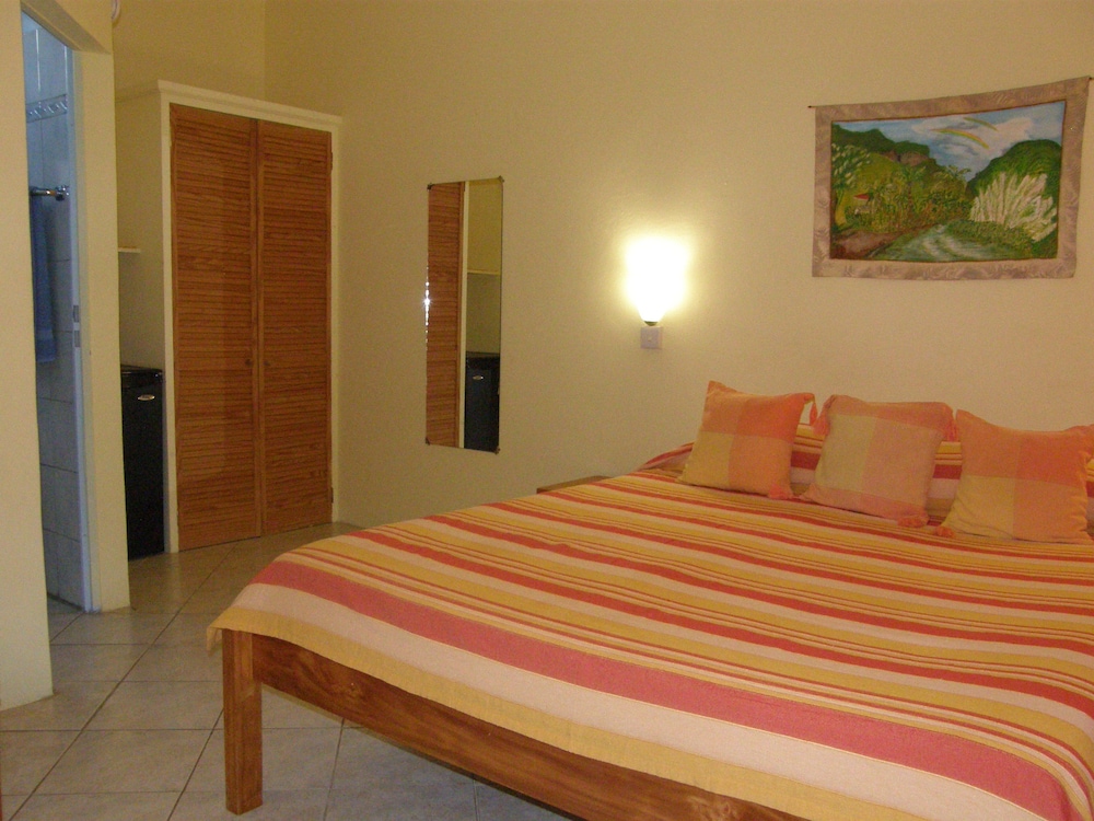 1 Bedroom, Standard, Queen Bed, Sea View