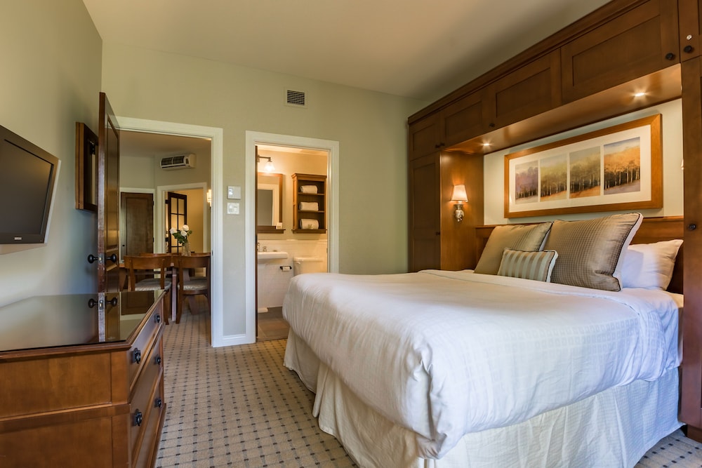Chateau Beauvallon Mont Tremblant 23/71