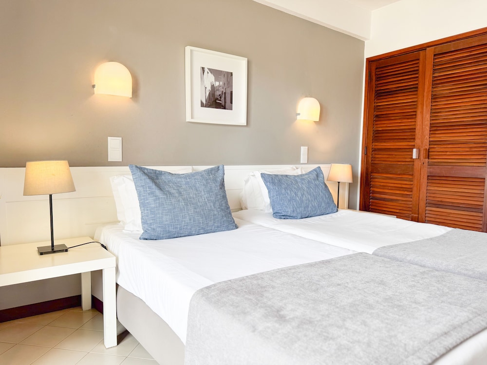 Aura Village - City Beach Apartments 14/31