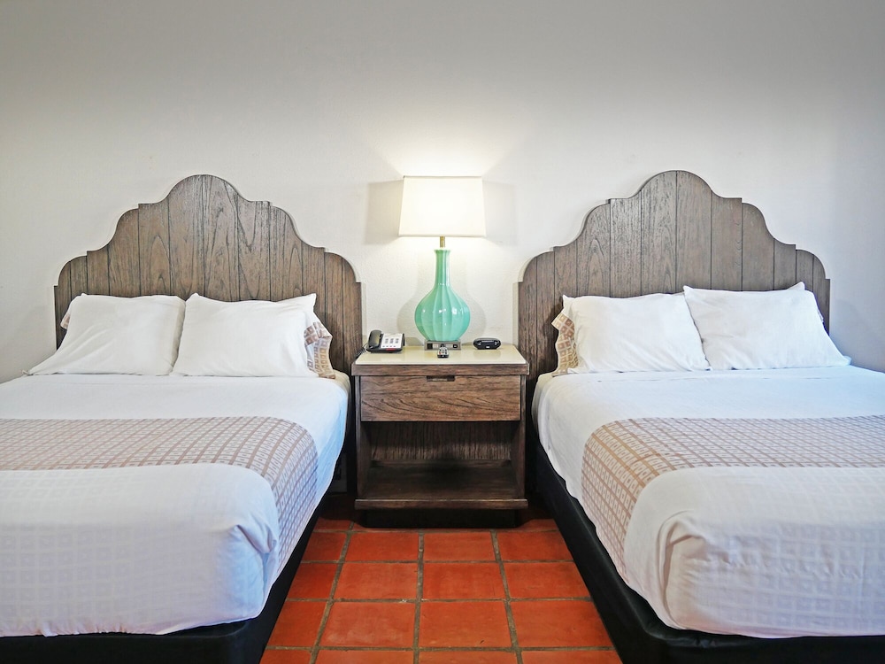 Y O Ranch Resort Hotel 17/55