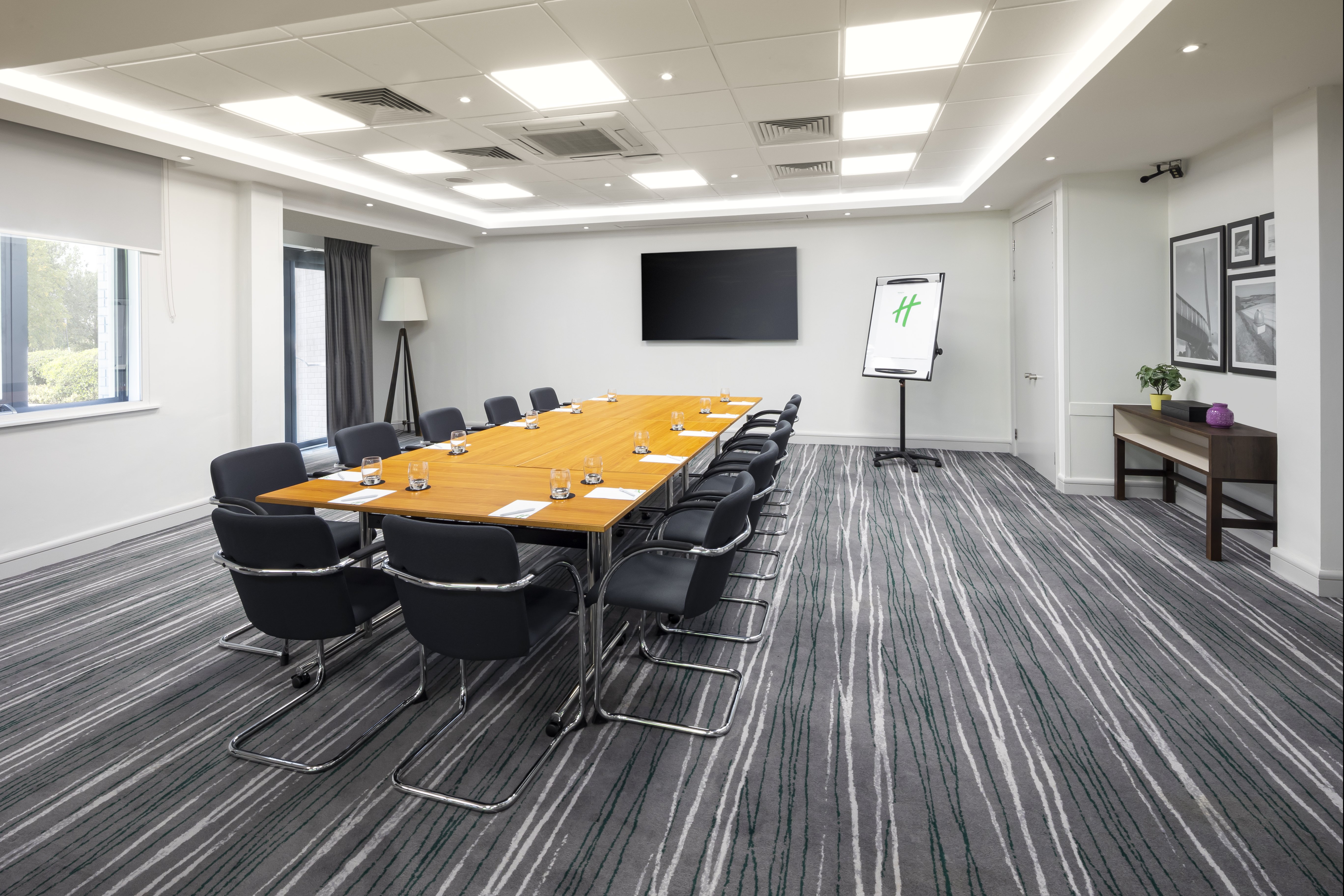 Holiday Inn Aylesbury 56/60