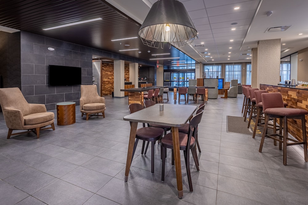 Courtyard by Marriott East Lansing Okemos 36/41