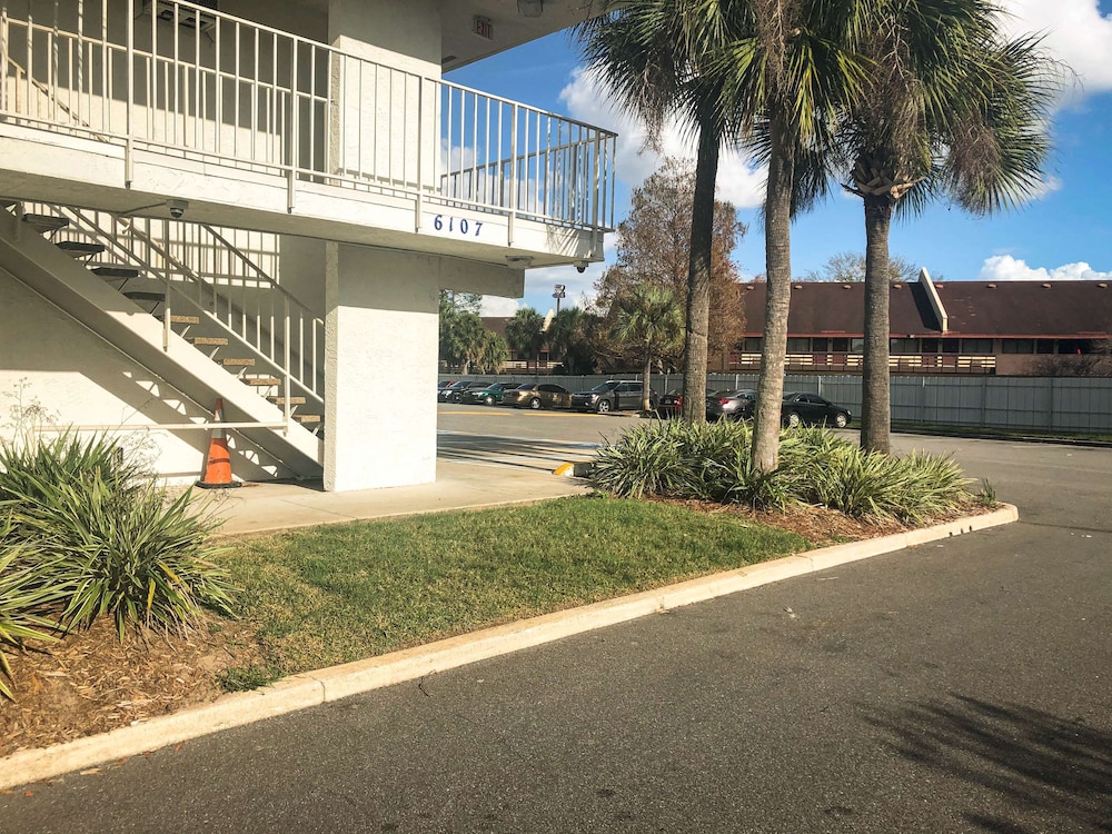 Motel6 Jacksonville, FL - Orange Park 51/60