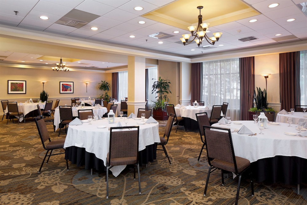 Embassy Suites by Hilton Portland Maine 34/46