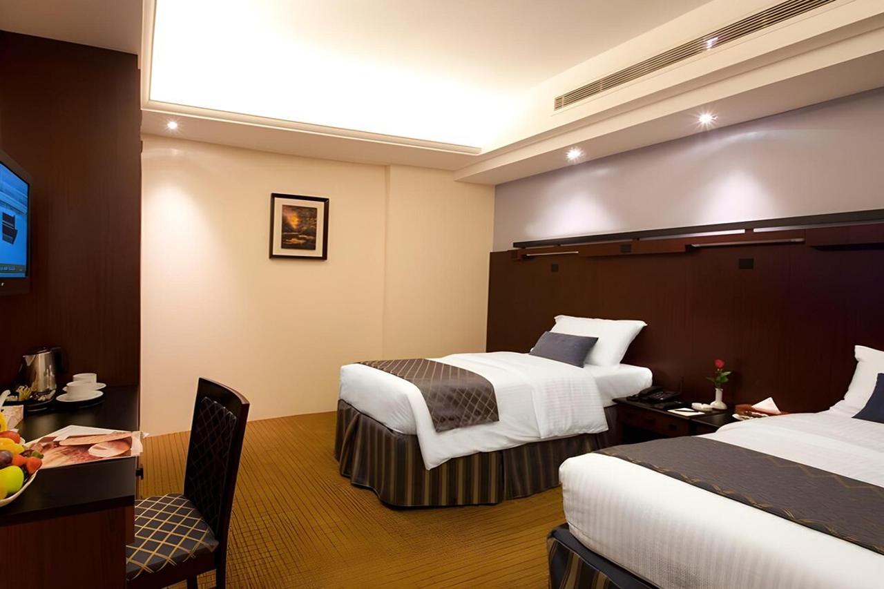 Romance Awan Hotel 12/16