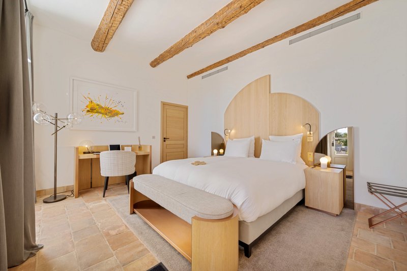 Chateau de la Gaude 2/20