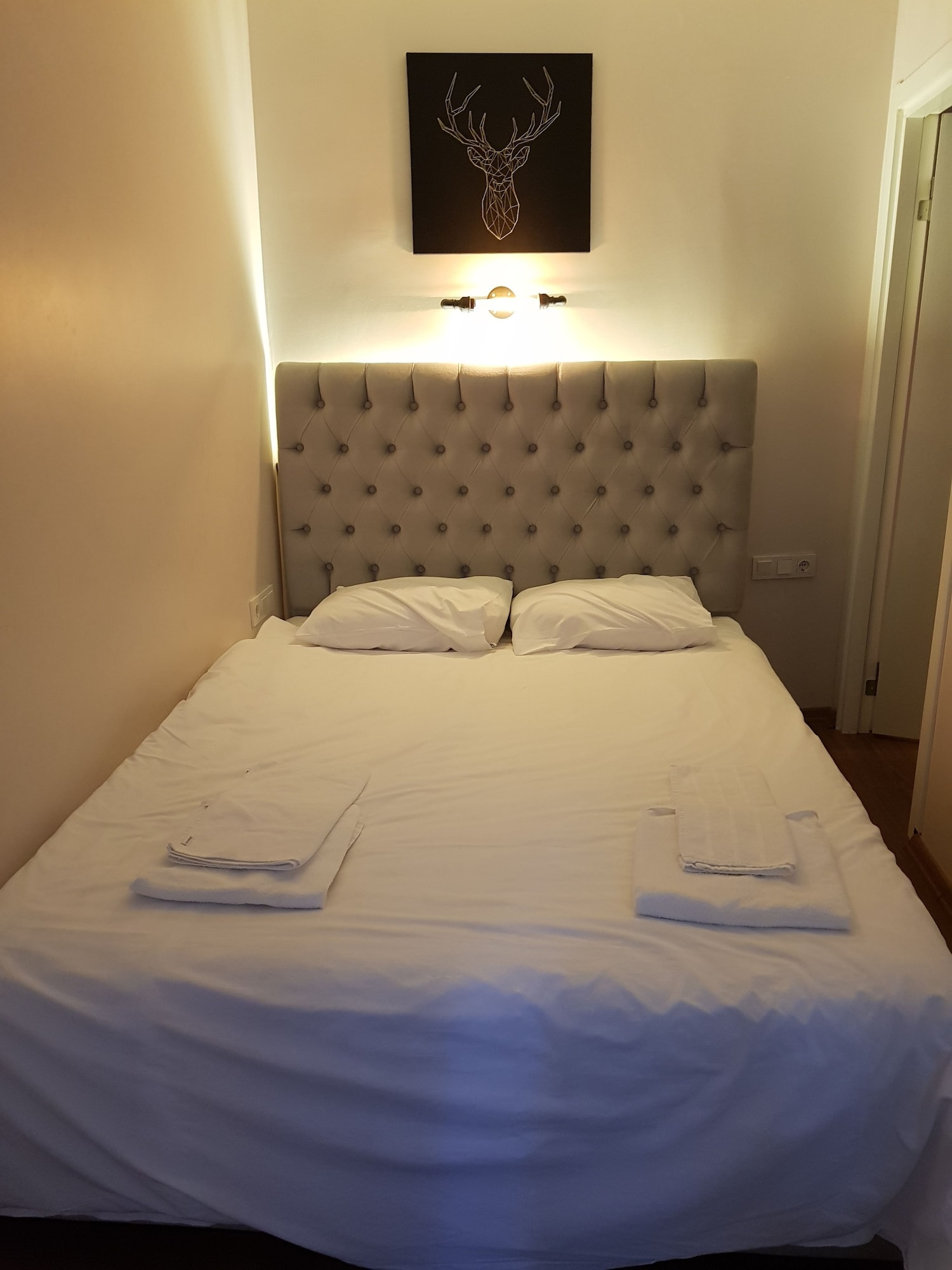 PENTHOUSE, DOUBLE BED, CITY VIEW, SOFA