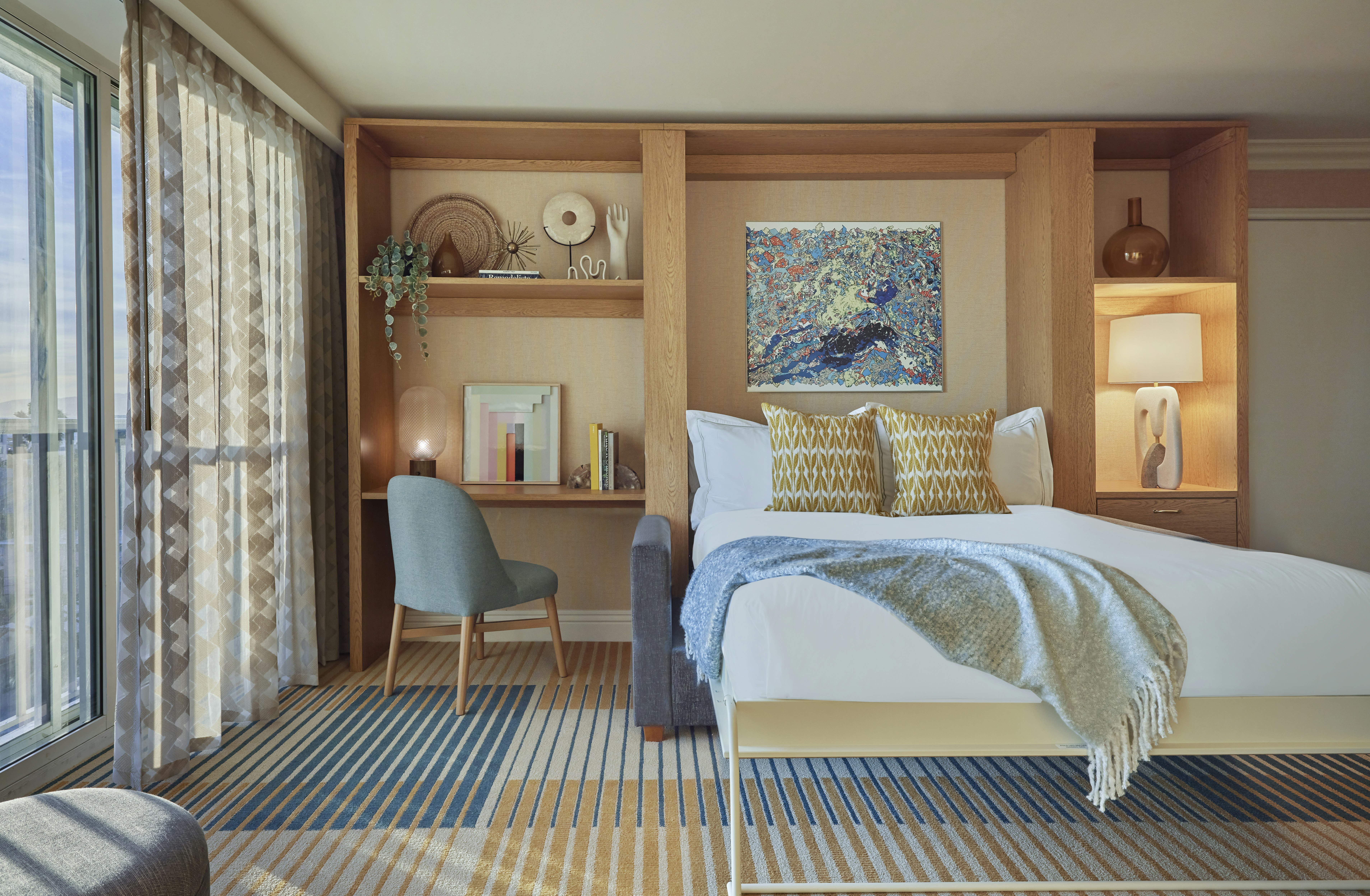 Pacific, Suite