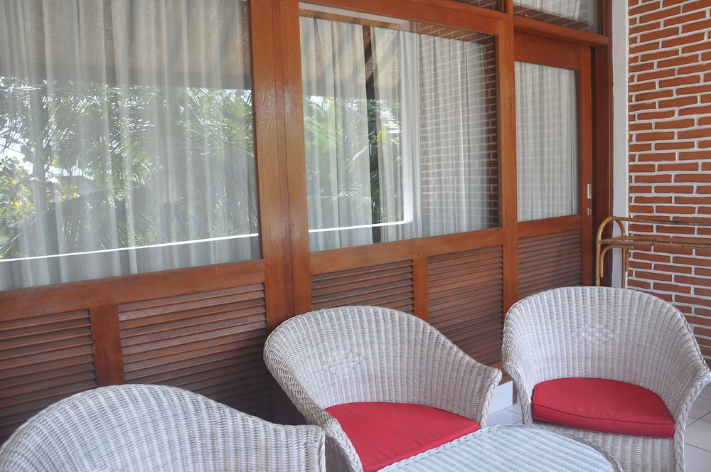 Argasoka Bungalows 62/77