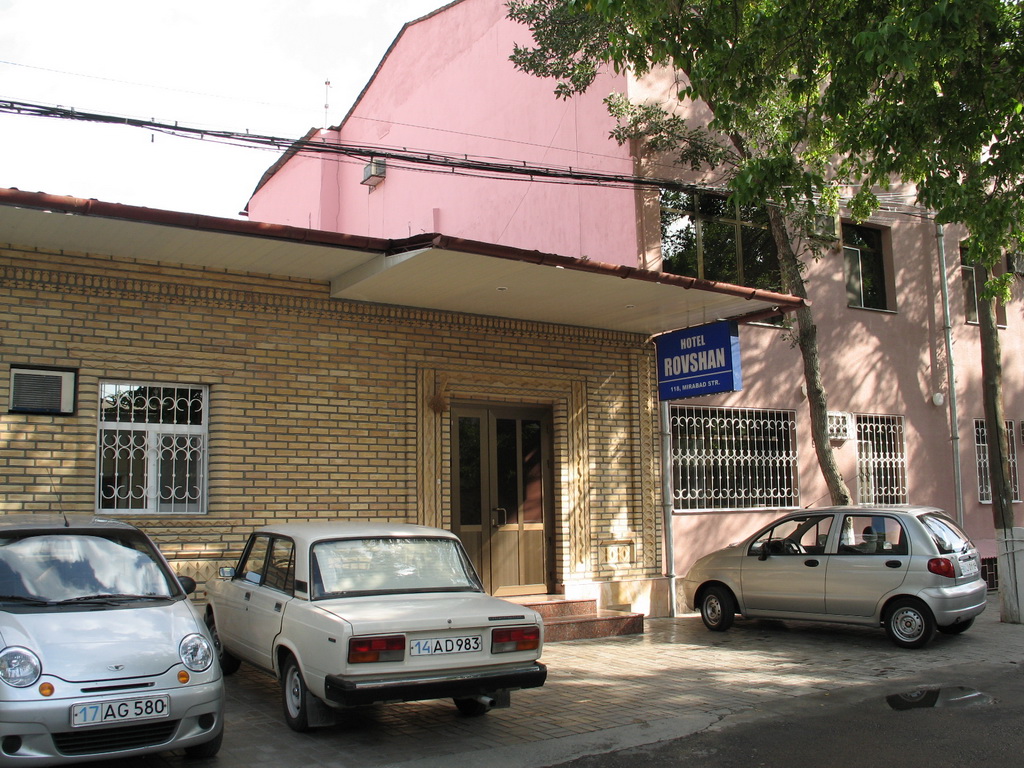 Rovshan Hotel 18/20