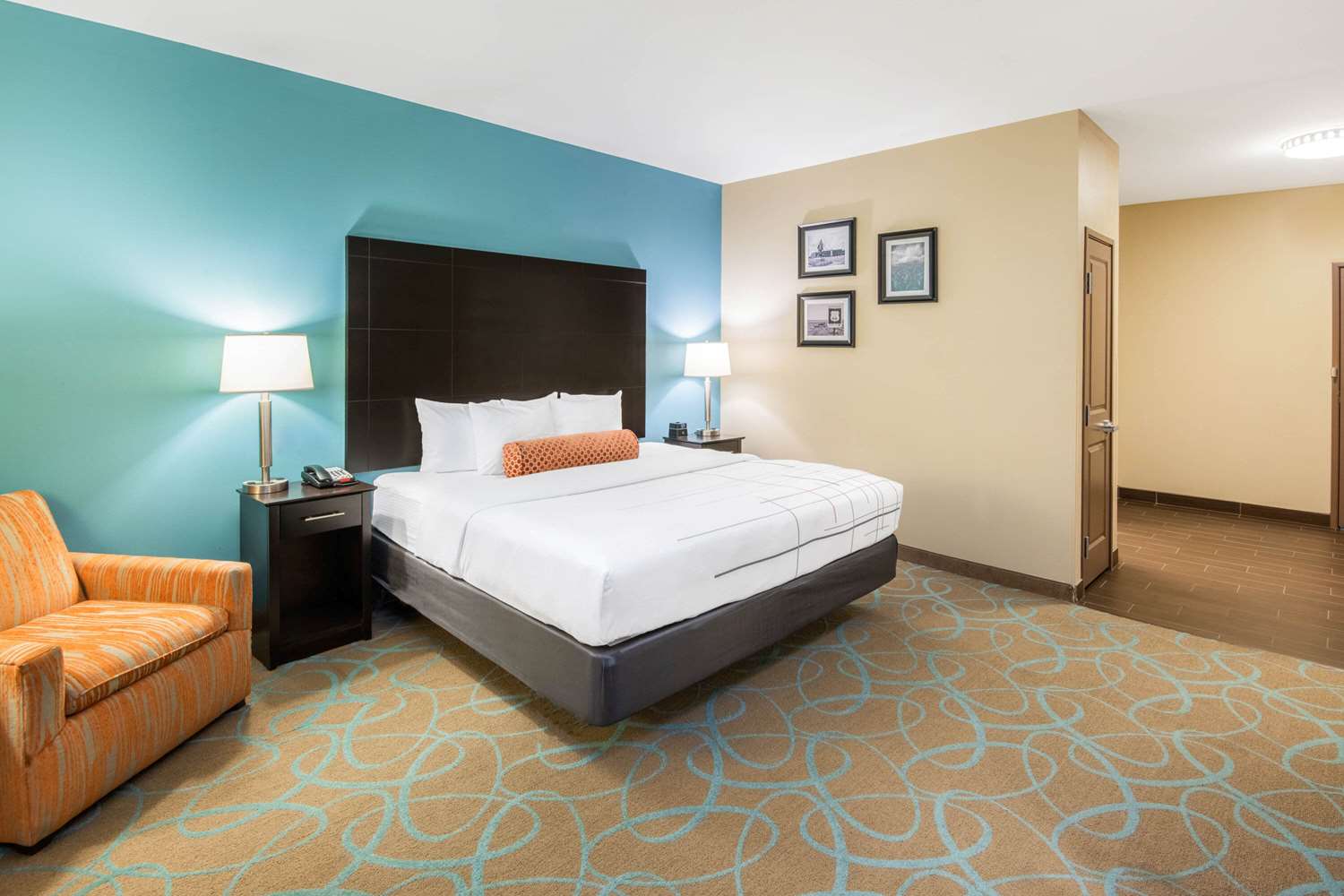 La Quinta Inn & Suites by Wyndham Clinton Historic Route 66 11/48
