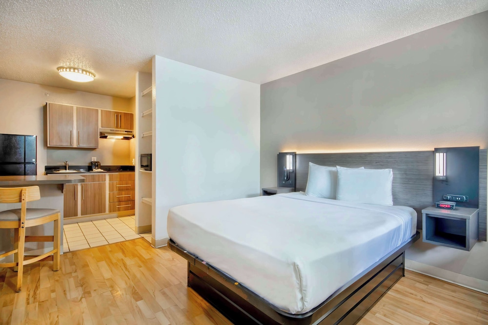 Studio 6 Extended Stay - San Antonio, TX - Medical Center 19/60