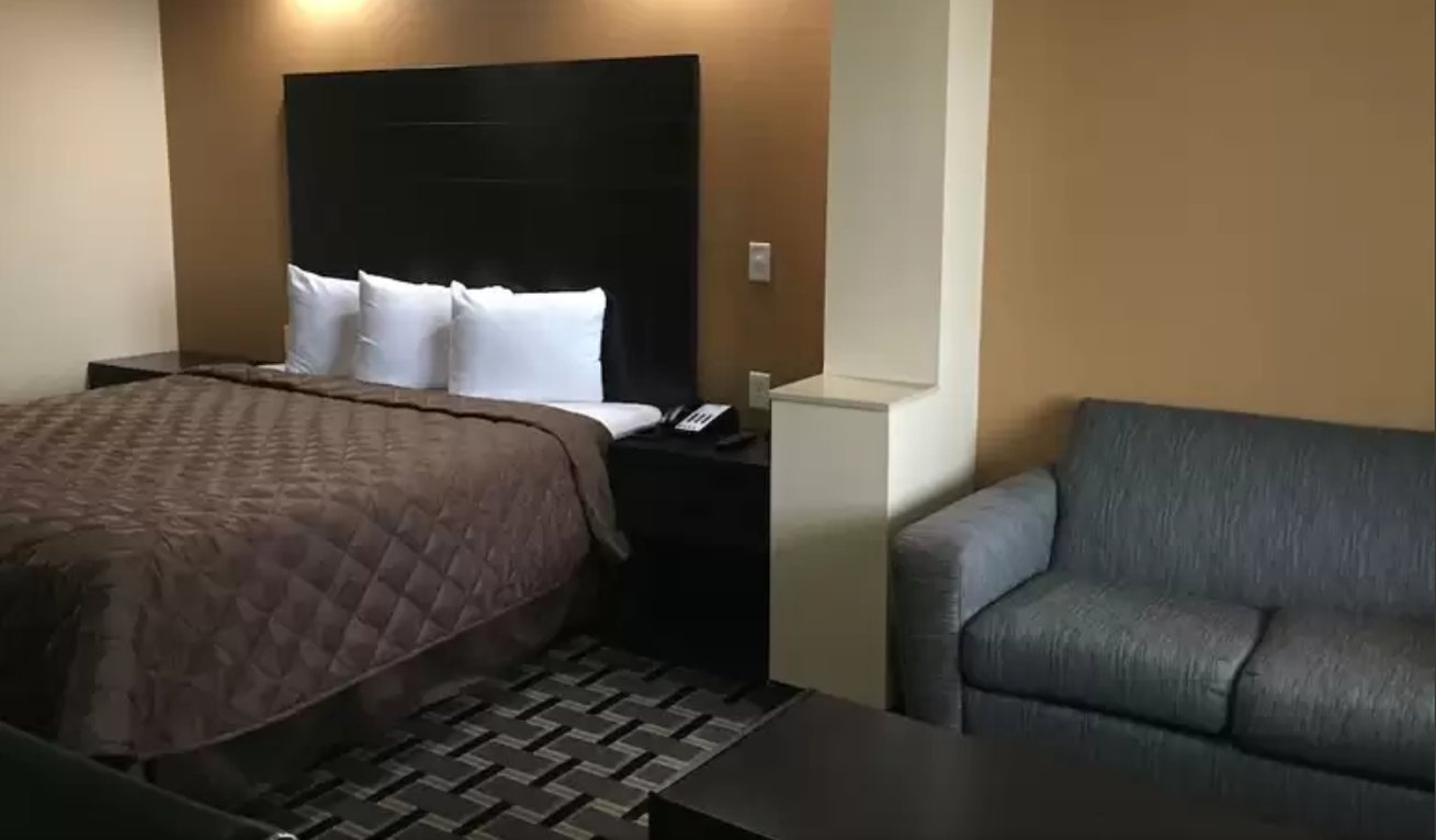 Downtowner Inns & Suites 7/16
