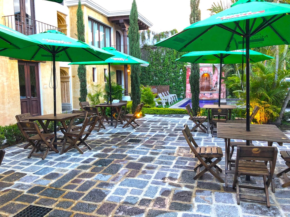 Casa Mia Hotel 50/57
