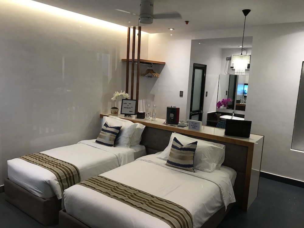 White Breeze Palawan Boutique Hotel 16/69