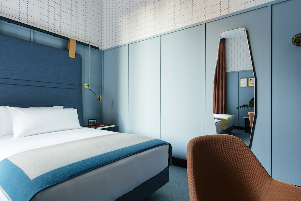Room Mate Giulia 15/79