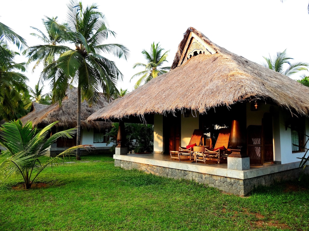 NEELESHWAR HERMITAGE 35/42