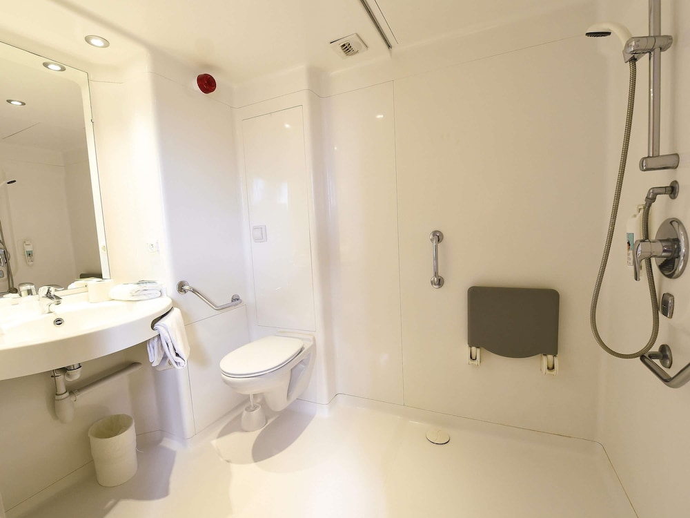 Ibis Budget Dijon Saint Apollinaire 34/34