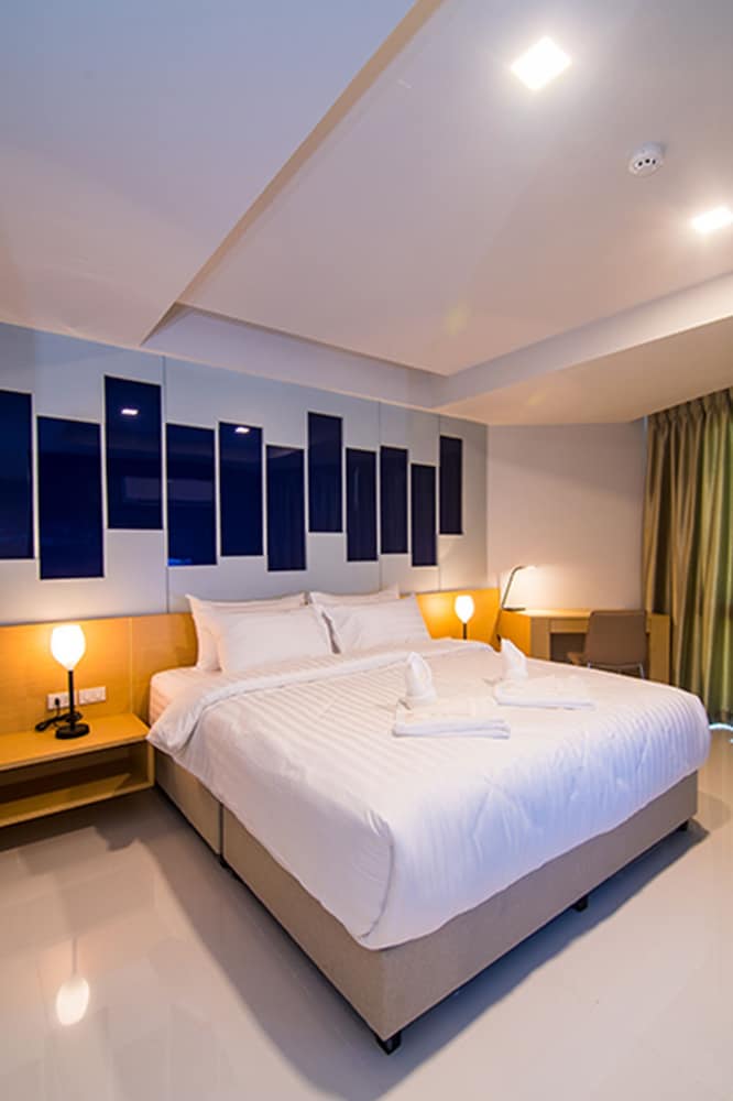 SUPERIOR, DOUBLE BED