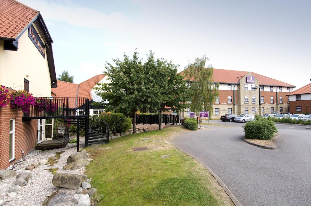 Premier Inn Oxford Cowley 32/44