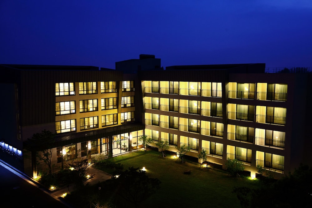 Illeinn Hotel 3/32