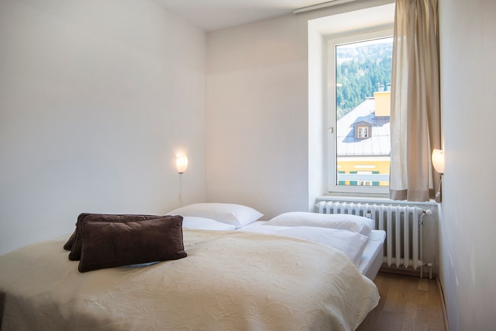 Haus Lothringen 9/50