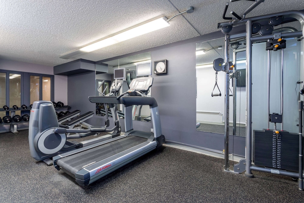 Ramada By Wyndham Northern Grand Hotel Conference Centre 28/58