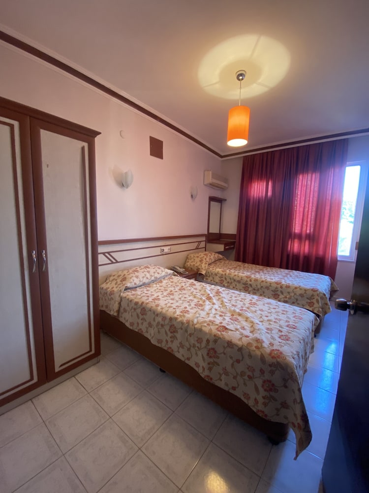 Lavinia Apart Hotel 22/66