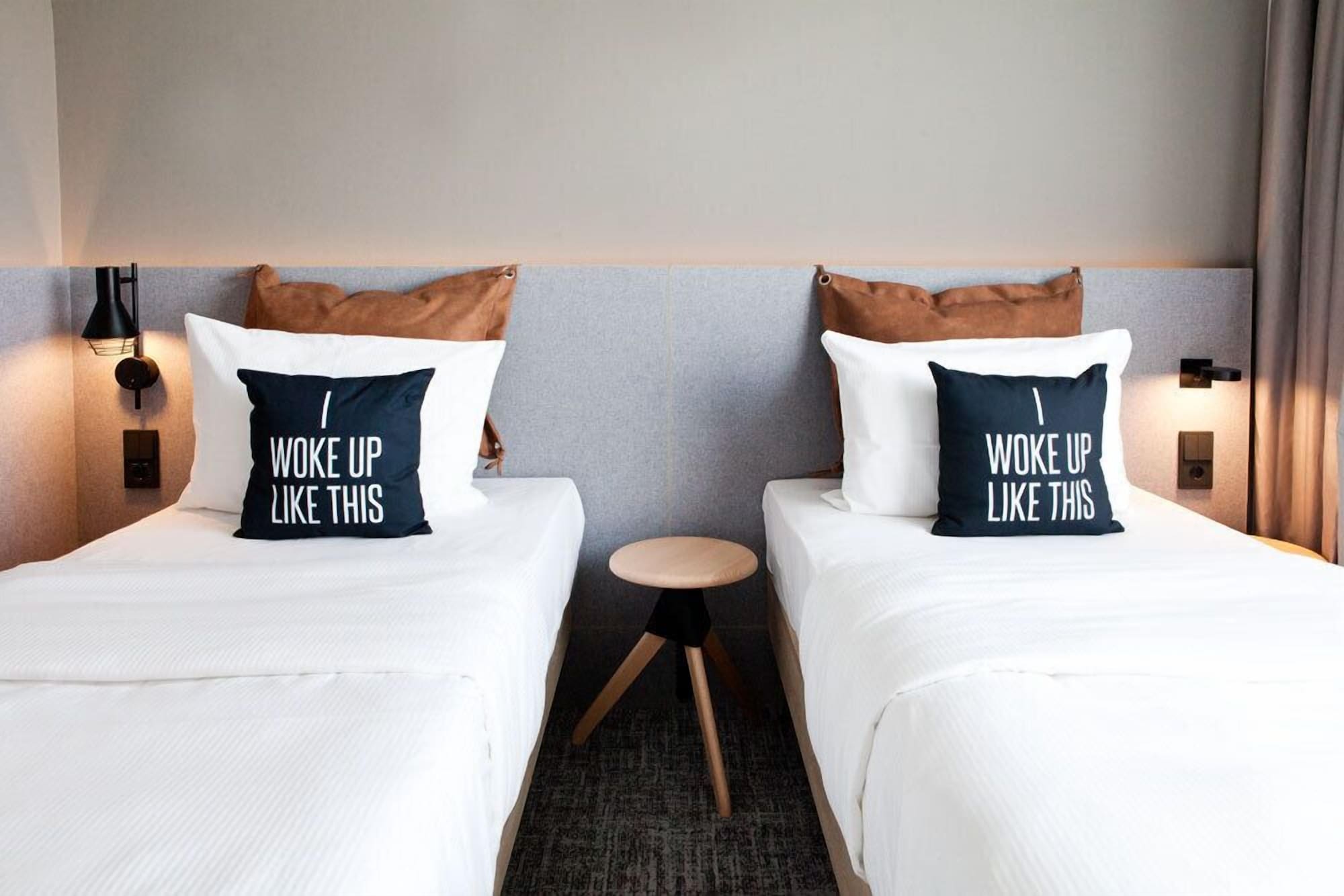 Room, Twin Beds