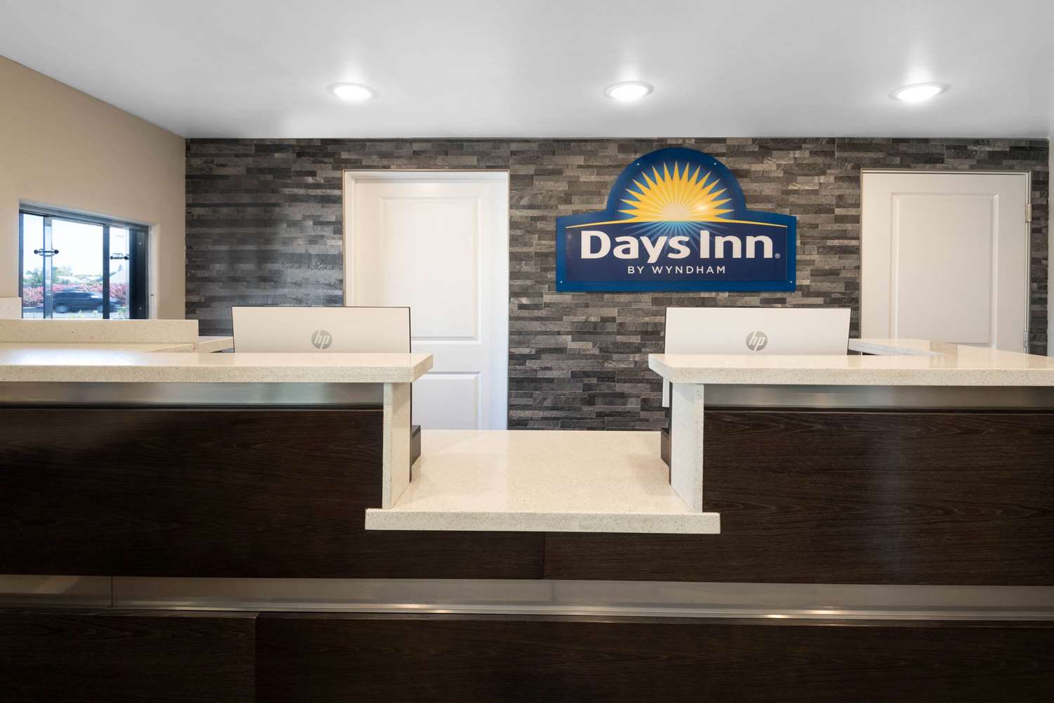 Days Inn by Wyndham Galt/Elk Grove South 12/41