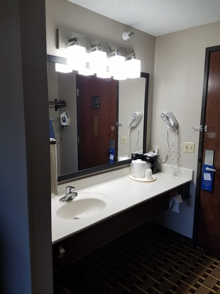 Baymont By Wyndham La Crosse/Onalaska 7/47
