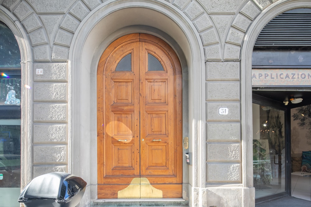 Santa Maria Novella 4 Bedrooms 1/23