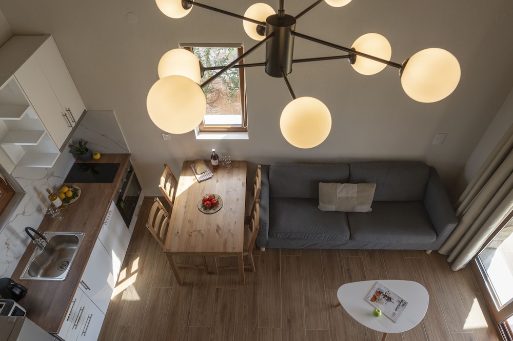 Esperanza Villas 3/67