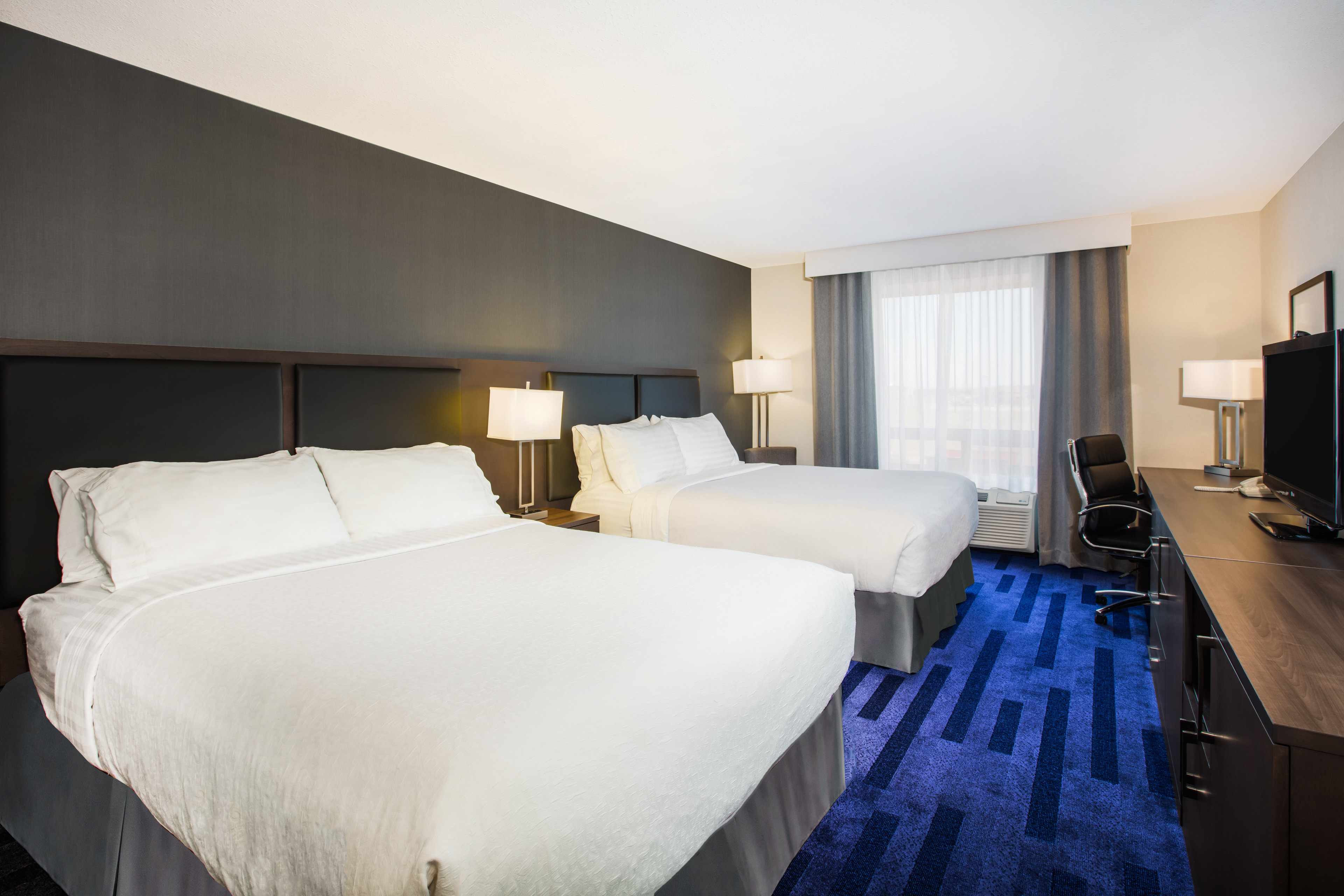 غرفة بسريرين كوين