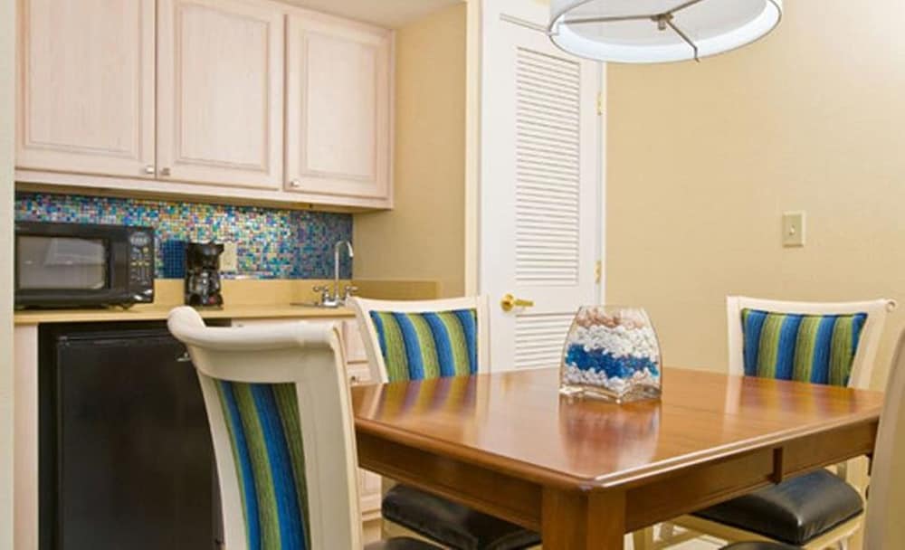 Surfside Hotel and Suites 41/57
