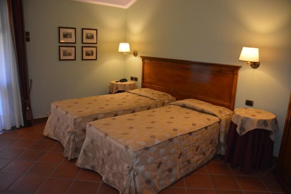 Romantik Furno 12/49