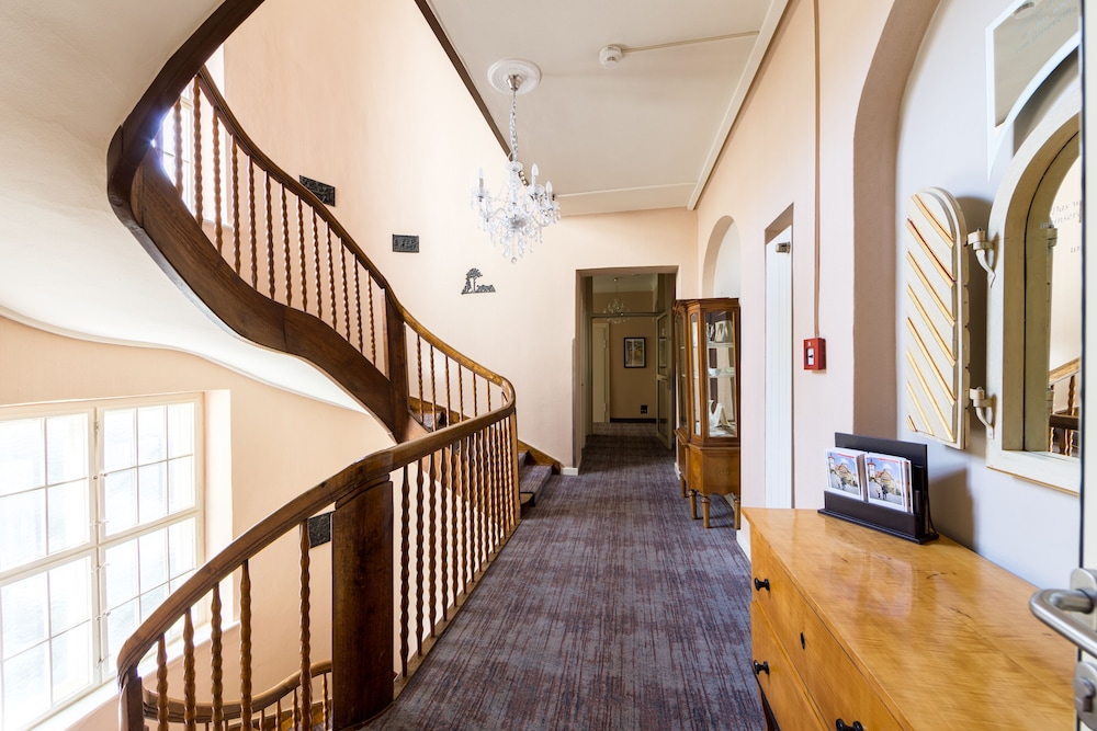 Hotel Goldener Hirsch 7/50