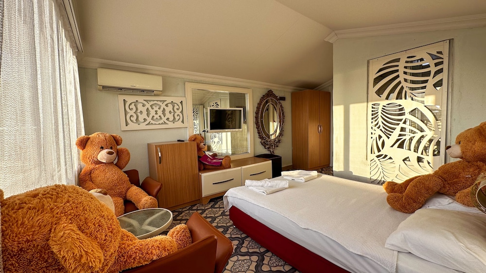 Club Hotel Anjeliq 12/50